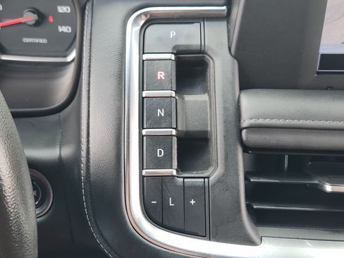 Used 2022 Chevrolet Tahoe 2WD w/ 1FL Safety Package image 19
