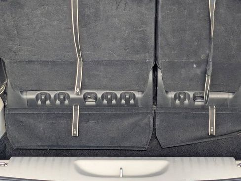 Used 2024 Chrysler Pacifica Touring-L image 7