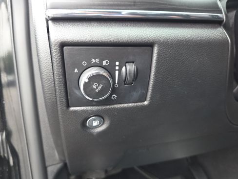 Used 2019 Jeep Grand Cherokee Limited RWD image 24