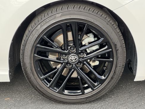 Used 2025 Toyota Camry SE image 12