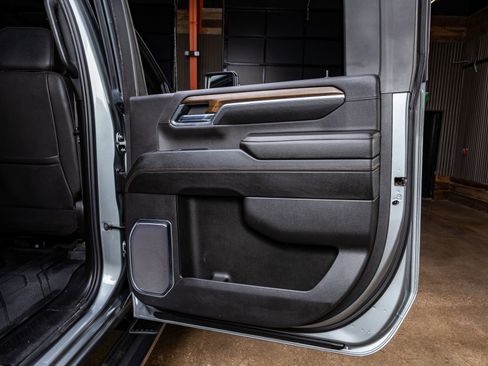 Used 2024 Chevrolet Silverado 3500 High Country image 39