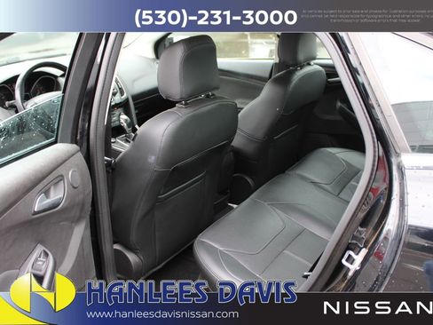 Used 2017 Ford Focus Titanium image 15