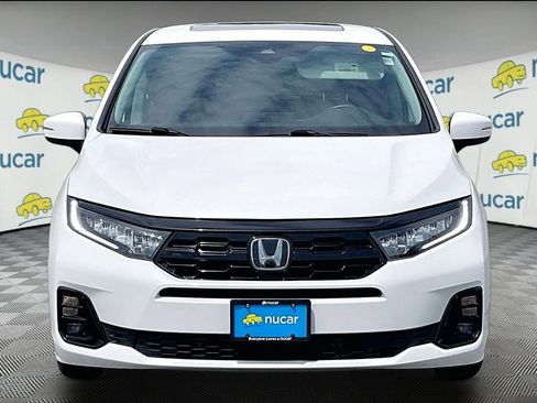 Used 2025 Honda Odyssey Elite image 2