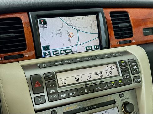 Used 2006 Lexus SC 430 Convertible image 12