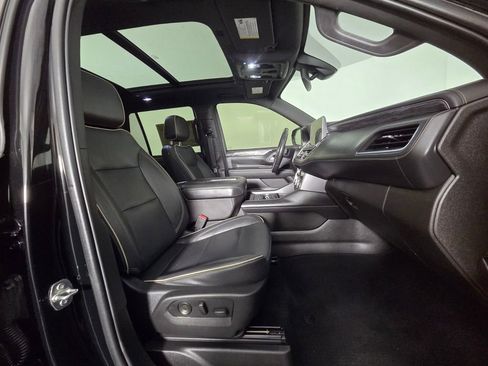 Used 2021 GMC Yukon SLT w/ SLT Premium Package image 32