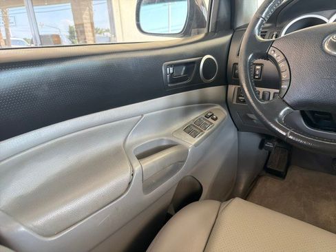 Used 2010 Toyota Tacoma PreRunner RWD image 19