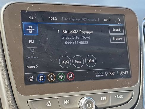 Used 2024 Chevrolet Malibu LT FWD image 3