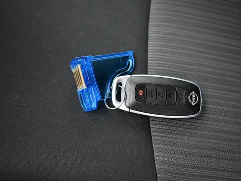 Used 2025 Nissan Sentra SV w/ All-Weather Package image 47