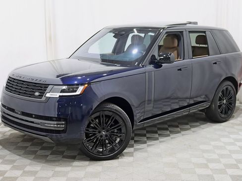 Used 2023 Land Rover Range Rover SE AWD/4WD image 8
