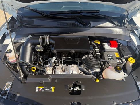 Used 2025 Jeep Compass Limited image 33