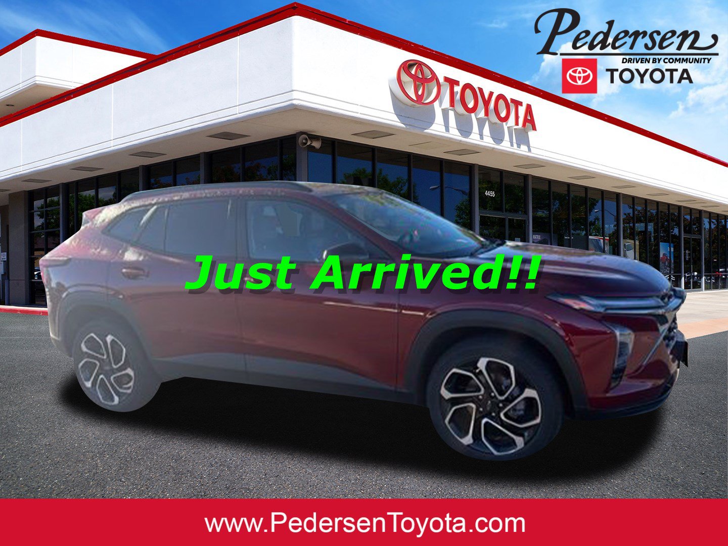Used 2025 Chevrolet Trax RS w/ Driver Confidence Package FWD image 1