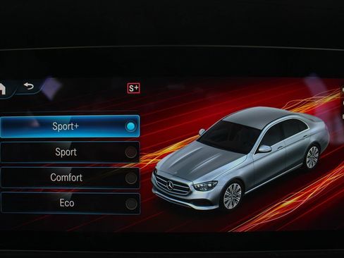 Used 2022 Mercedes-Benz E 350 Sedan w/ AMG Line Exterior image 33