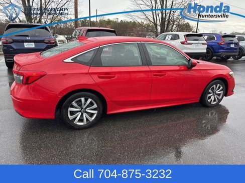 Used 2023 Honda Civic LX image 9