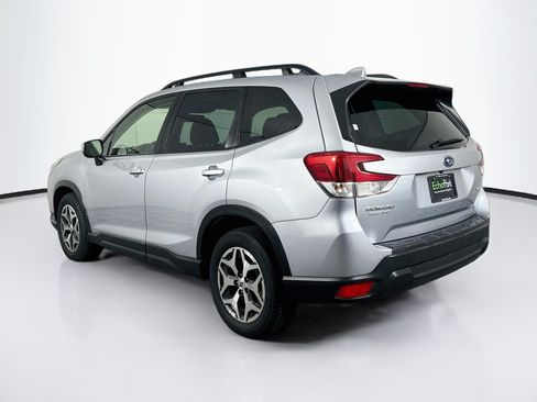 Used 2022 Subaru Forester Premium w/ Popular Package #1 AWD/4WD image 5