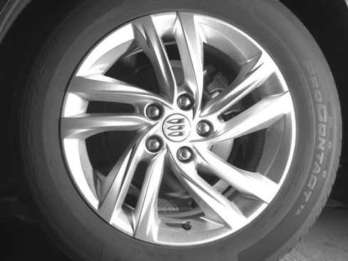 Used 2025 Buick Envista Preferred FWD image 17