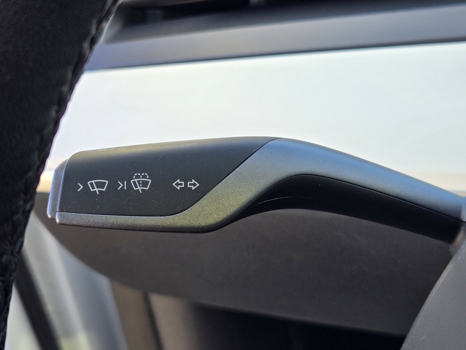 Used 2022 Tesla Model Y Performance AWD/4WD image 24