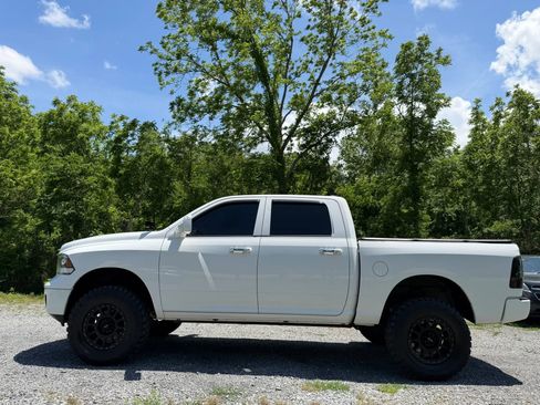 Used 2015 RAM 1500 Big Horn RWD image 9