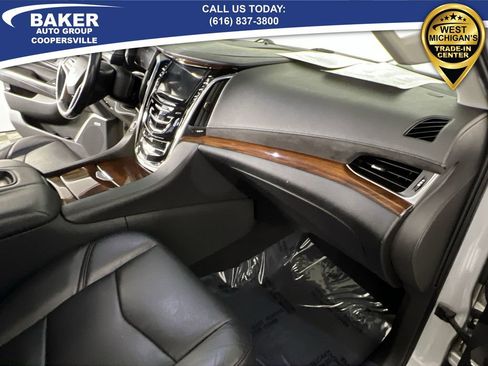 Used 2019 Cadillac Escalade Premium Luxury w/ LPO, Radiant Package image 30