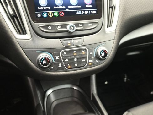 Used 2022 Chevrolet Malibu LT FWD image 18