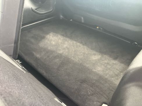 Used 2019 Jeep Renegade Limited w/ LED Lighting Group AWD/4WD image 32