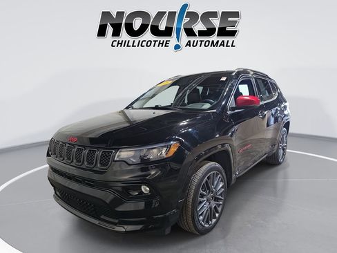 Used 2023 Jeep Compass Limited AWD/4WD image 1