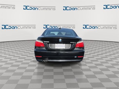 Used 2010 BMW 528i Sedan image 7