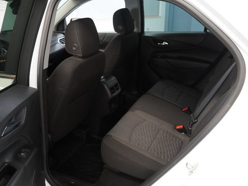 Used 2021 Chevrolet Equinox LT AWD/4WD image 18