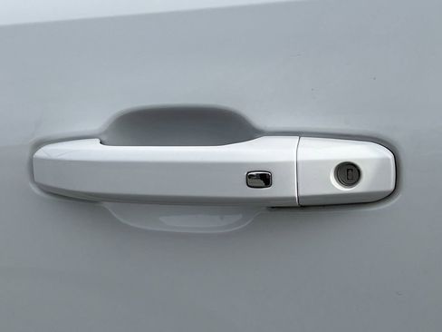 Used 2023 Chevrolet Colorado Z71 w/ Z71 Convenience Package 2 image 44