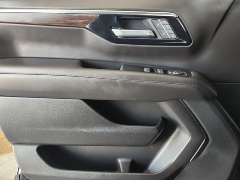 Certified 2025 Chevrolet Tahoe LT AWD/4WD image 23