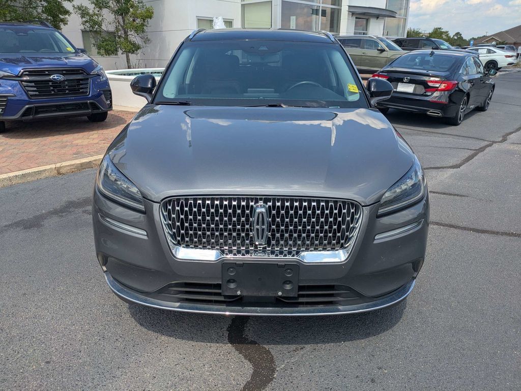 Used 2022 Lincoln Corsair AWD w/ Premium Package image 10
