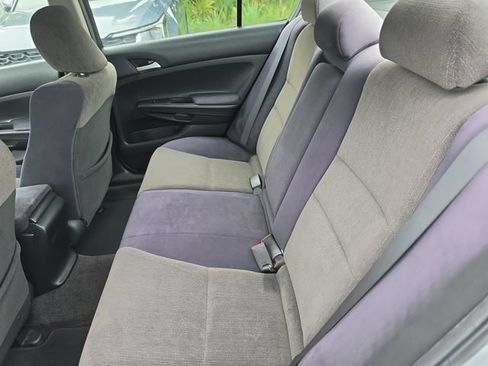 Used 2009 Honda Accord LX-P image 11