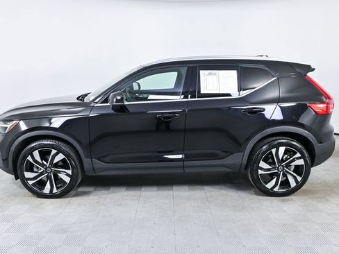 Certified 2023 Volvo XC40 B5 Plus w/ Protection Package Premier image 2