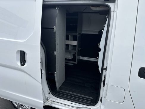 Used 2019 Nissan NV200 SV w/ Navigation Package FWD image 13
