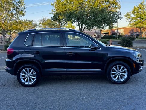 Used 2017 Volkswagen Tiguan Wolfsburg Edition image 7