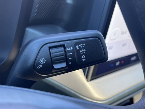 New 2025 Ford Maverick XL image 12