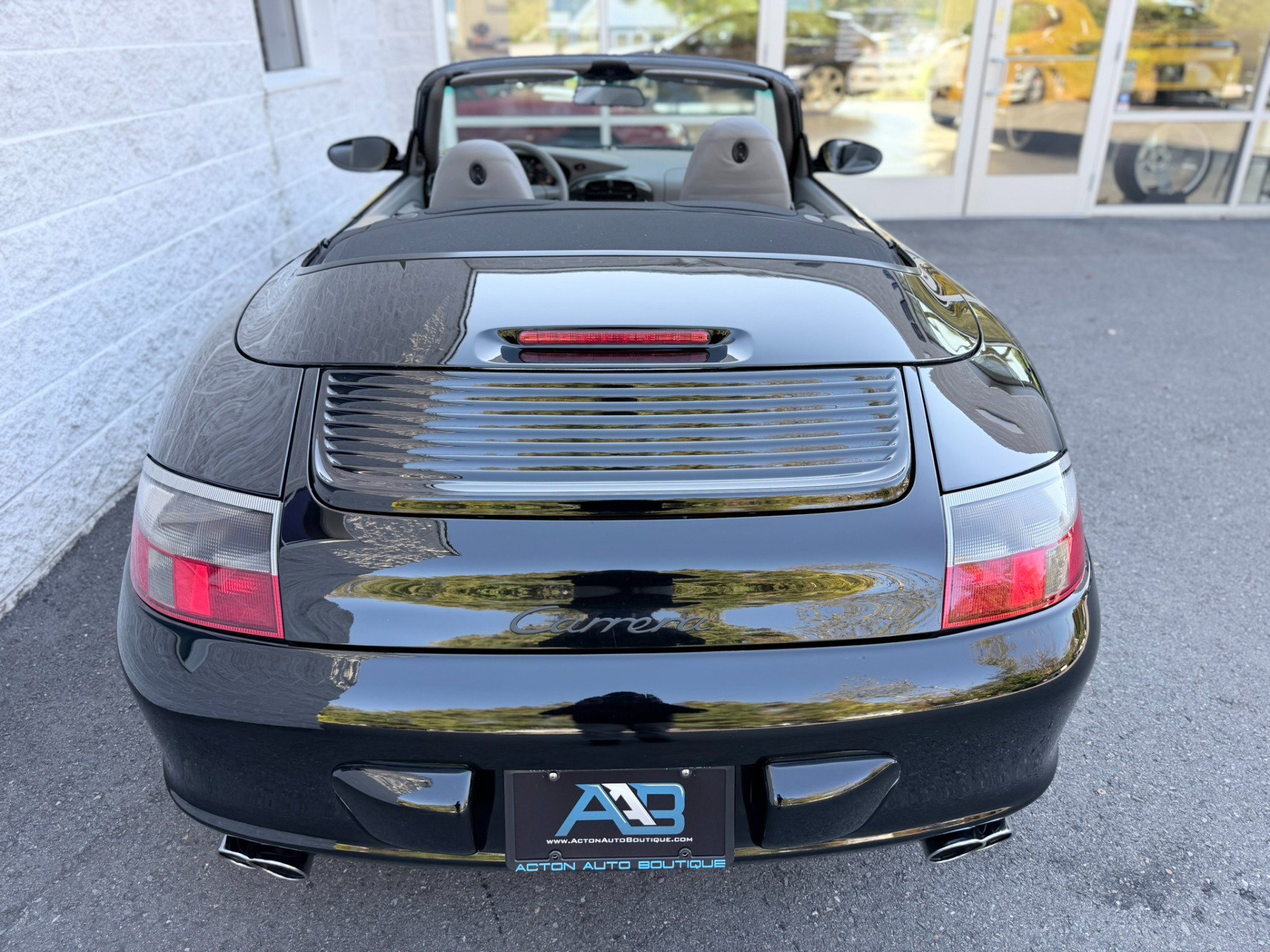 Used 2002 Porsche 911 Carrera 4 AWD/4WD image 40