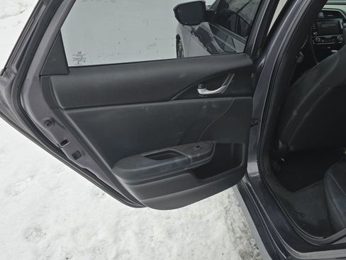 Used 2019 Honda Civic Sport image 30