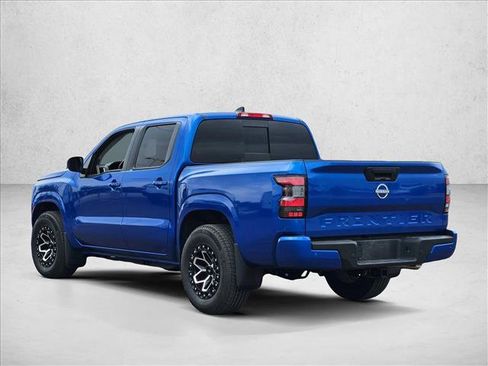 Used 2025 Nissan Frontier SV w/ SV Convenience Package RWD image 7