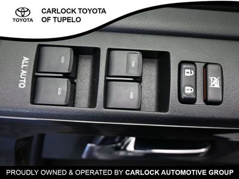 Used 2020 Toyota 4Runner TRD Off-Road AWD/4WD image 26