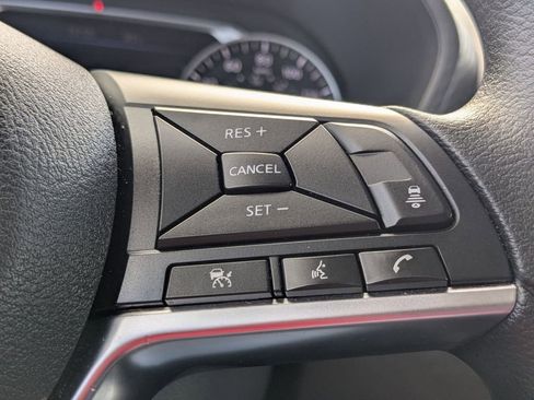 Used 2025 Nissan Sentra SV FWD image 21