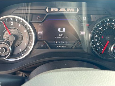 Used 2022 RAM 1500 Big Horn AWD/4WD image 12