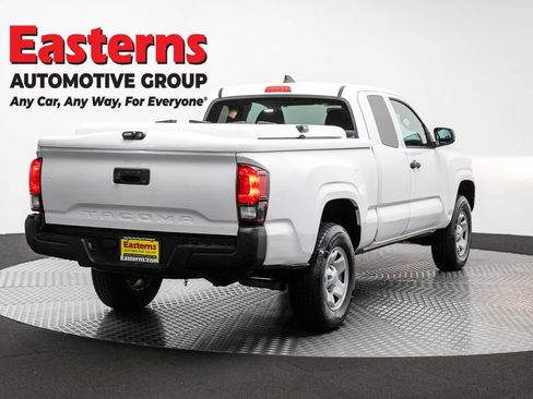 Used 2020 Toyota Tacoma SR RWD image 5