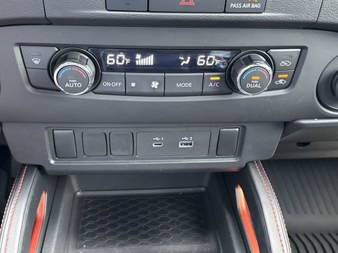 Used 2024 Nissan Frontier PRO-4X w/ Off-Road Protection Package AWD/4WD image 21