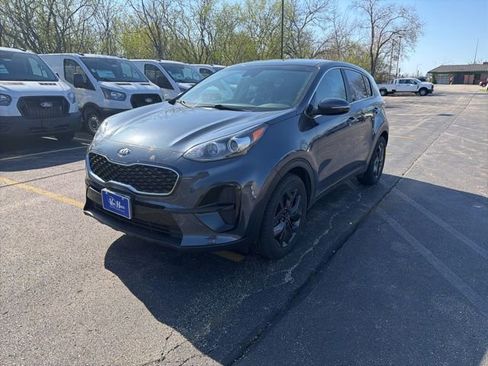 Used 2022 Kia Sportage LX w/ LX FWD Value Edition Package image 3