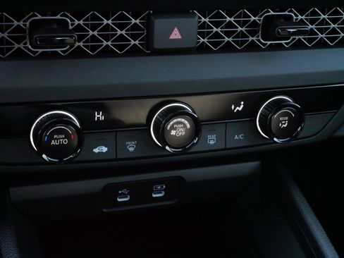 Certified 2025 Honda Accord LX image 23