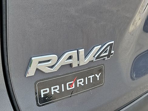 Used 2019 Toyota RAV4 XLE Premium w/ Cold Weather Package AWD/4WD image 37