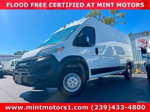 Used 2023 RAM ProMaster 2500 image 2