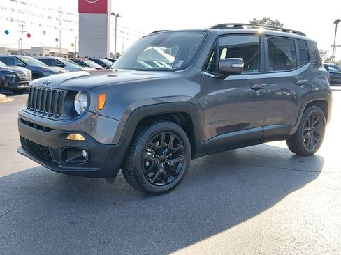 Used 2018 Jeep Renegade Altitude w/ Popular Equipment Group FWD image 7
