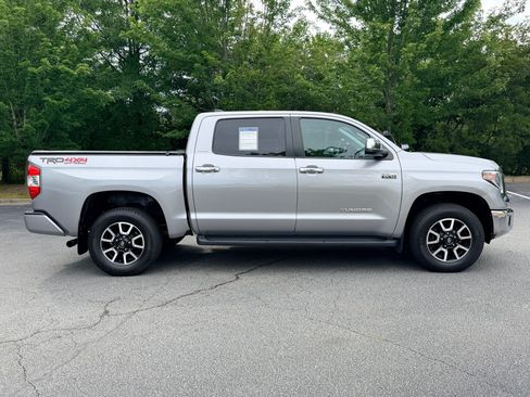 Used 2020 Toyota Tundra Limited w/ Limited Premium Package AWD/4WD image 8