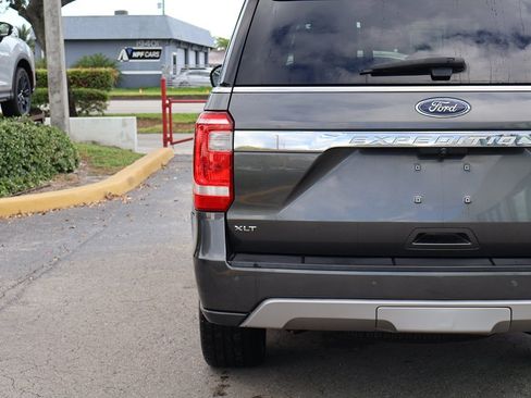 Used 2018 Ford Expedition XLT w/ Equipment Group 201A image 12